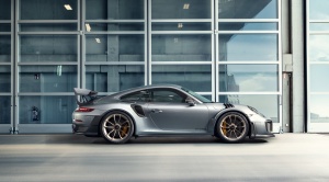New Porsche 911 GT2 RS  พลังจัดจ้าน 700 แรงม้า..ช่วงล่างสไตล์รถแข่ง