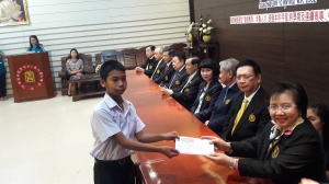 มูลนิธิป่อเต็กตึ๊ง ส่งเสริมการศึกษา  มอบทุนการศึกษาทุกระดับชั้นกว่า 12 ล้าน 
