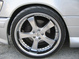 MERCIDES-BENZ 500 SEL    ถึงเก่าแต่ดูเก๋าเร้าใจสไตล์สปอร์ต