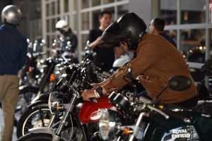  รอยัล เอนฟิลด์  จัดทริปสำหรับสาวกไบค์เกอร์